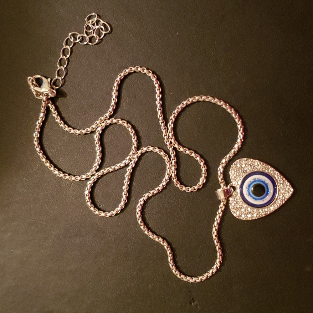 Protection Blue Eye Heart